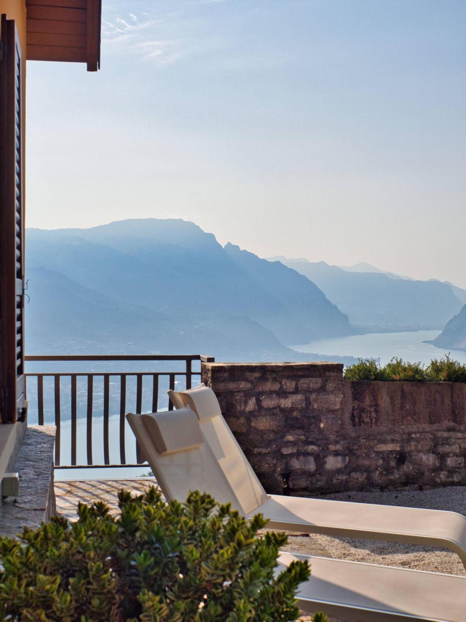 Panoramic Lakeview House Bellagio Civenna Exterior photo